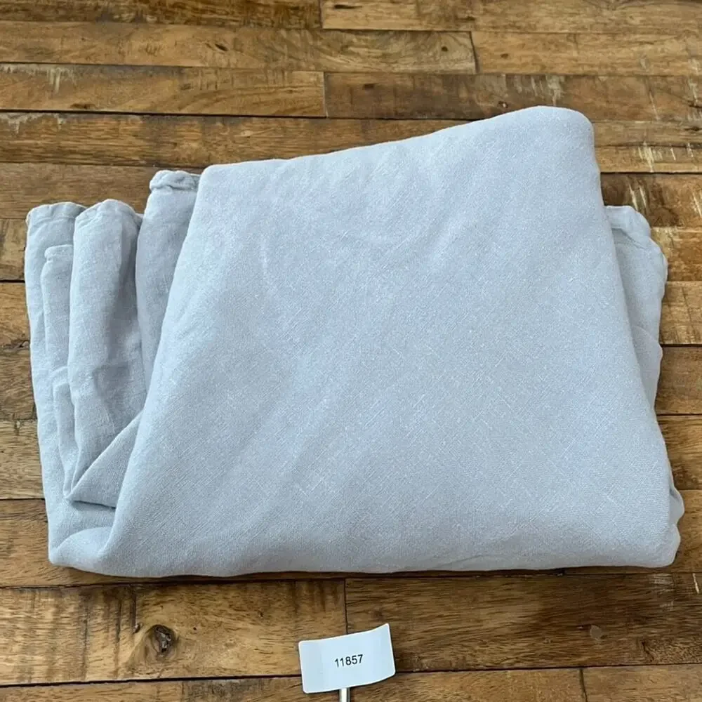 Magic Linen Light Gray Round Tablecloth 76